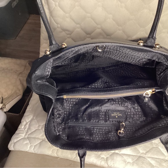 Kate Spade large black pebbled leather shoulder bag with gold hardware - Picture 5 of 9